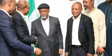 Emefiele Begs NLC To Shelve Protest Over Naira Scarcity