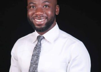 Inauguration- Hon Gyang Dung Gyang congratulates Bar Caleb Mutfwang