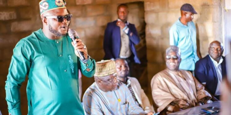 JMDB Boss Arch Hart Bankat ,Ta ngan receive rousing welcome into the APC @ Fier Federal ward