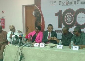 Media professionals caution against fake news 